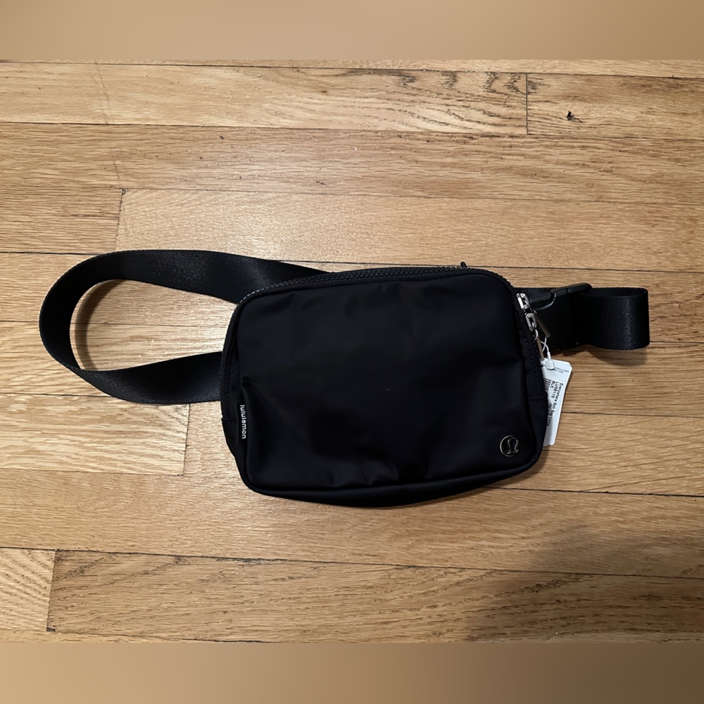 Lululemon Large Everywhere Belt Bag